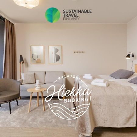 Marina Chalets Studios By Hiekka Booking - Sisaeltaeae Liinavaatteet Ja Loppusiivouksen Kalajoki Dış mekan fotoğraf